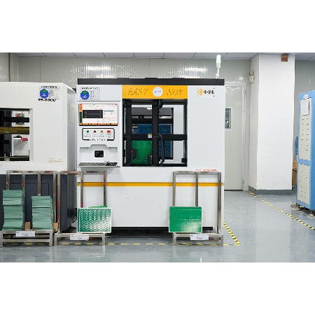 Flying needle tester